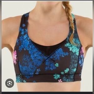 Lululemon Energy Sports Bra Size 6